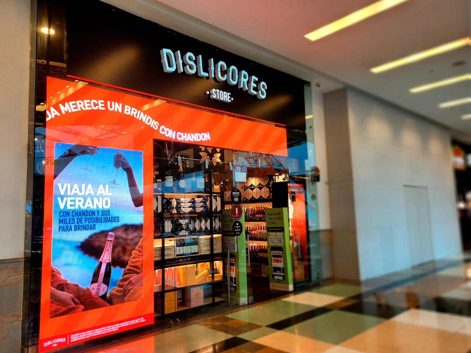 Señalización digital Dislicores por Tekus